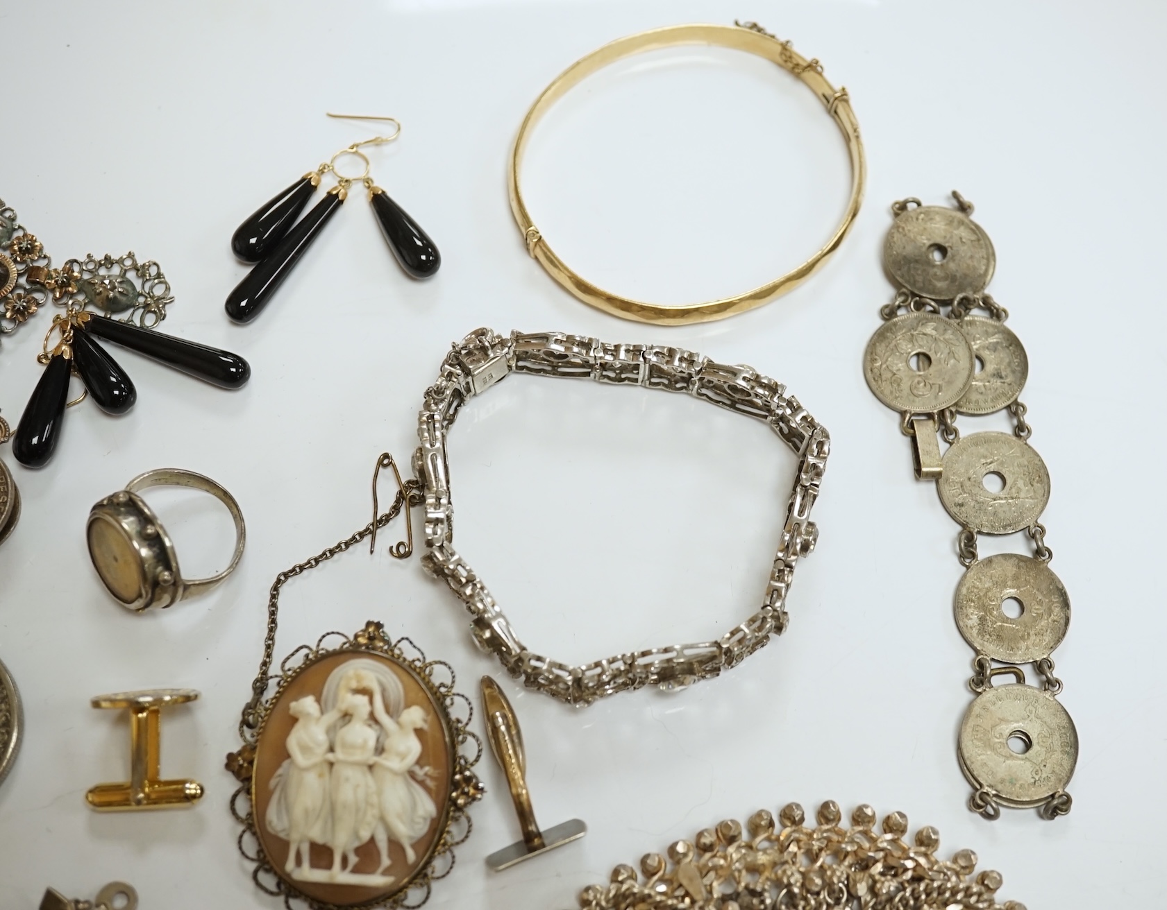 A quantity of assorted mainly silver and white metal jewellery including bracelets, necklace, cufflinks, etc. Condition - poor to fair to good